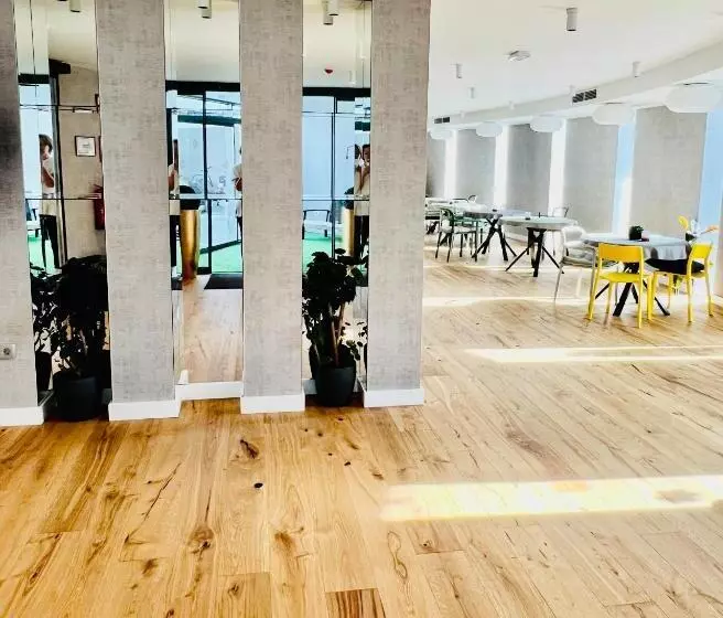 تختخواب و صبحانه Ti