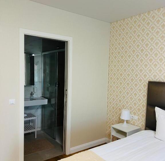 تختخواب و صبحانه Ti