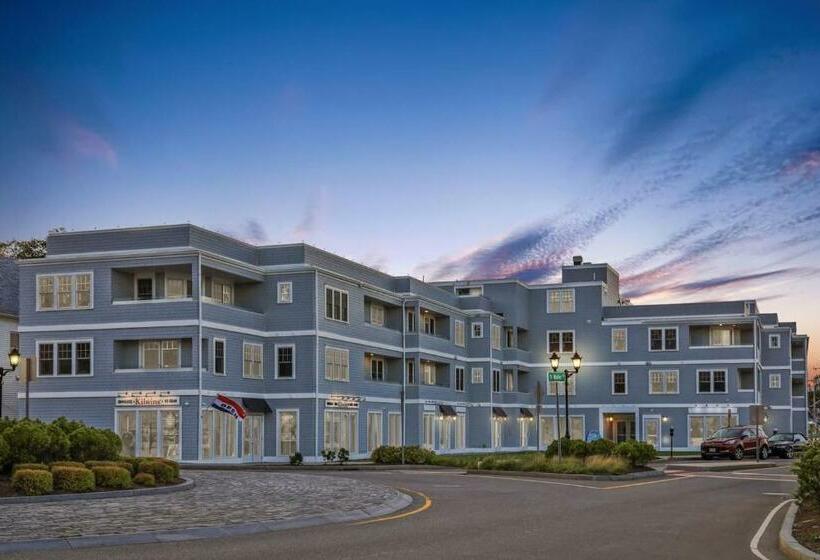 Harbourtown Suites On Plymouth Harbor