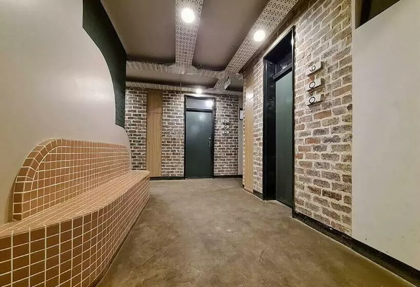 ホテル Maboneng City Building Free Wifi And Swimming Pool