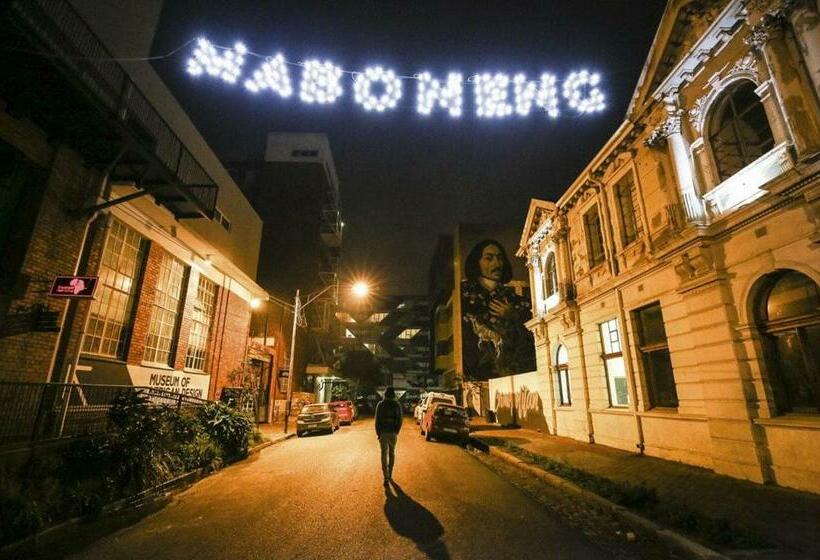 호텔 Maboneng City Building Free Wifi And Swimming Pool