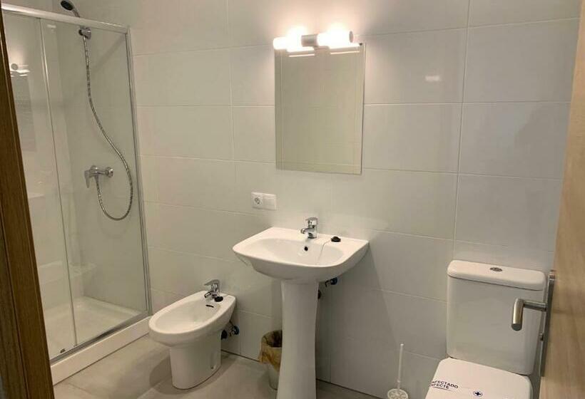 پانسیون La Villa Hostal