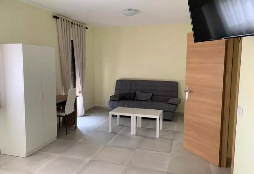 Majatalo La Villa Hostal