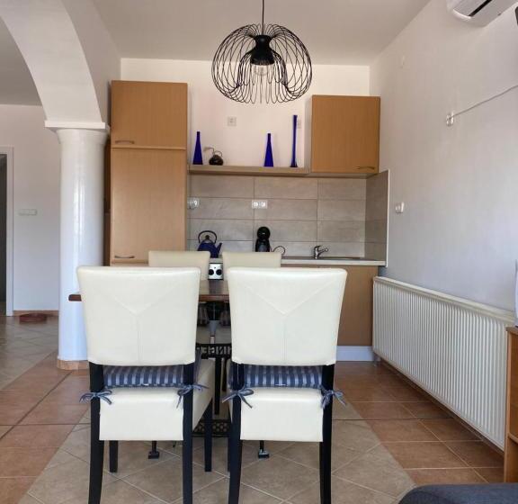 펜션 Lilium Villa Hévíz