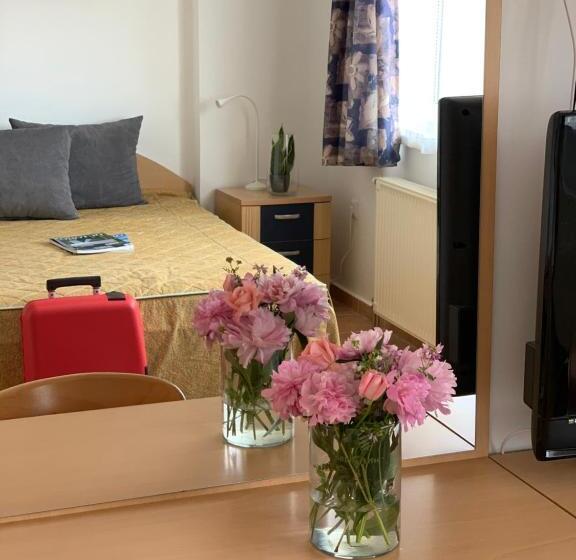 펜션 Lilium Villa Hévíz