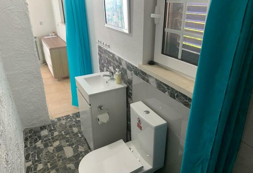 بنسيون Windy S Guest House