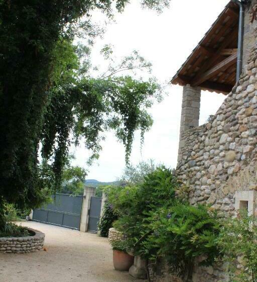 ベッドアンドブレックファースト Le Mas Charamèlia