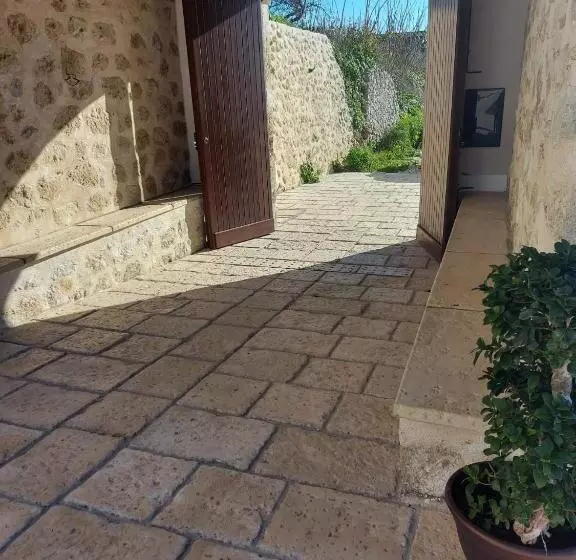 ベッドアンドブレックファースト Masseria Torre Saracena