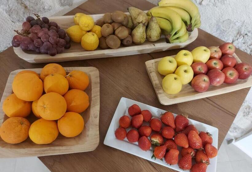 민박 Masseria Torre Saracena