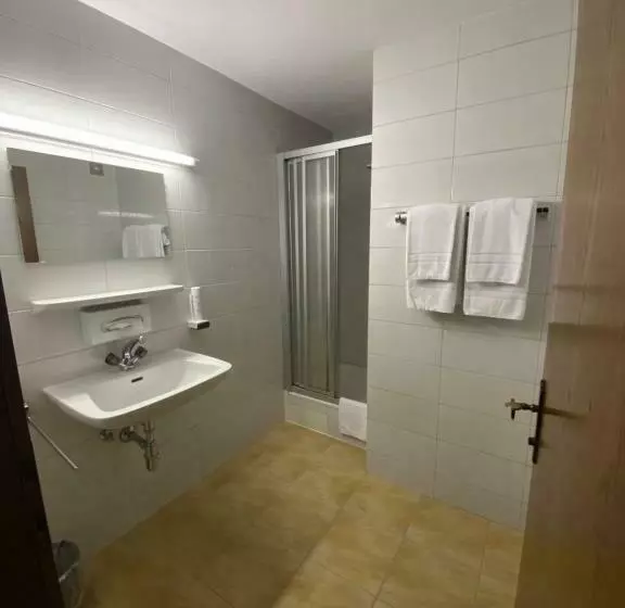 هتل Buckelhof