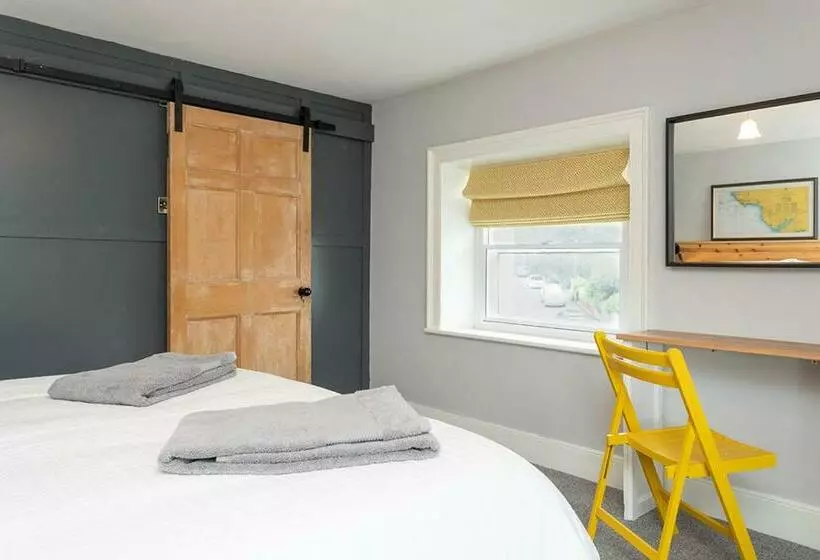 Hotelli Rooms@mourne