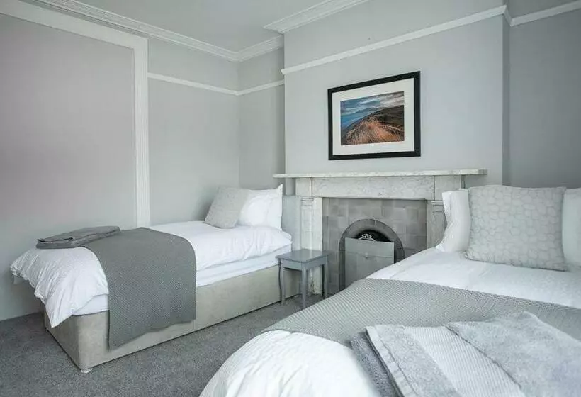 Hotelli Rooms@mourne