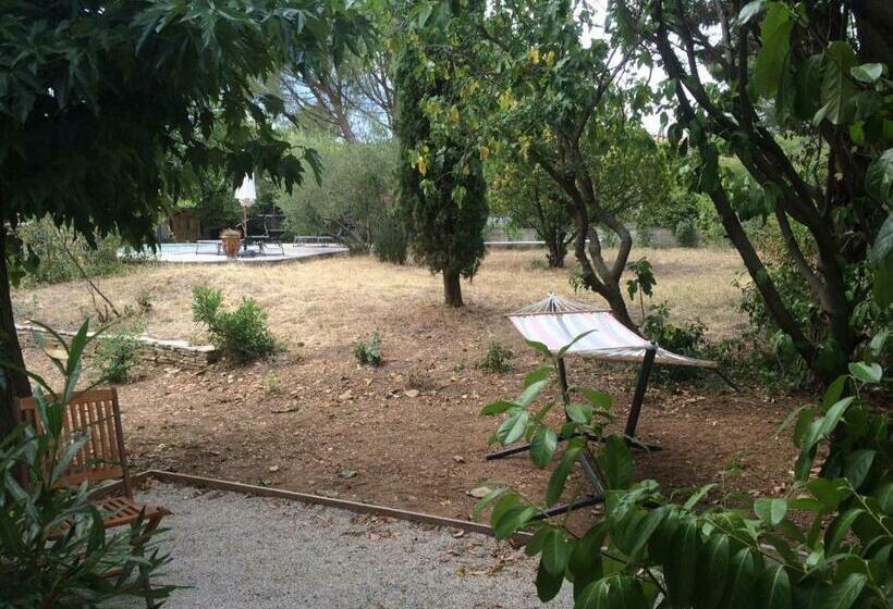 بنسيون Chambre Indépendante Avec Terrasse Privée Et Piscine