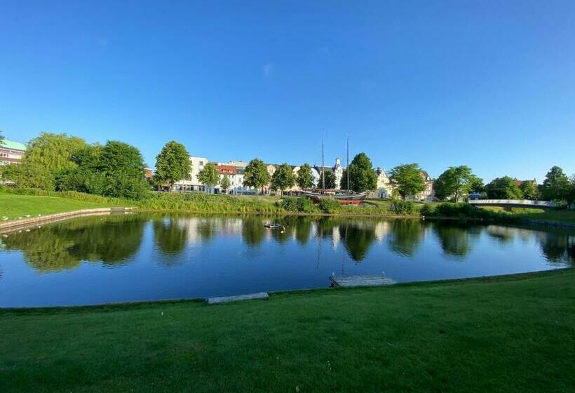 پانسیون Ferienwohnungen An Der Deichstraße 2. Og