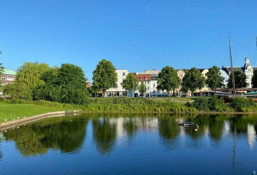 پانسیون Ferienwohnungen An Der Deichstraße 2. Og