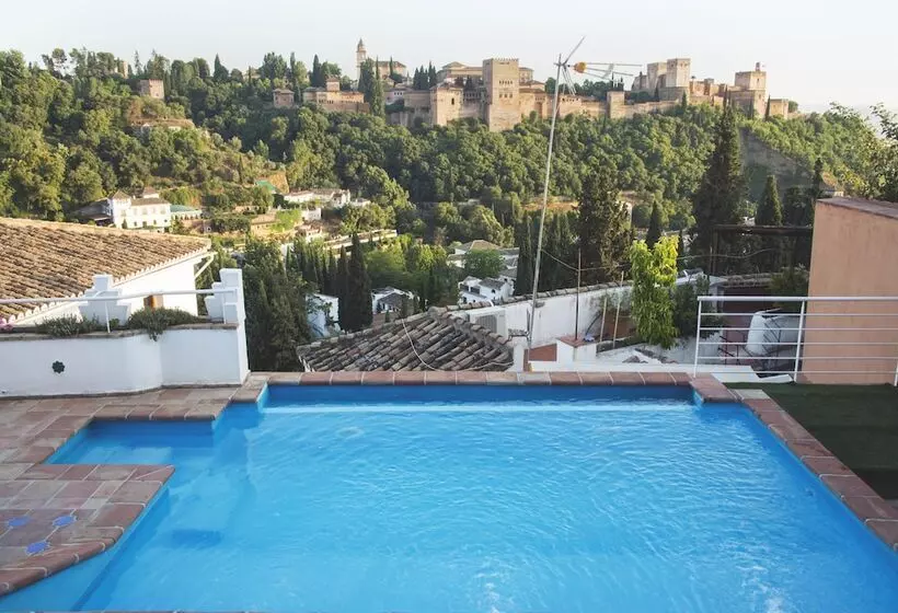 Apartamentos Montesclaros