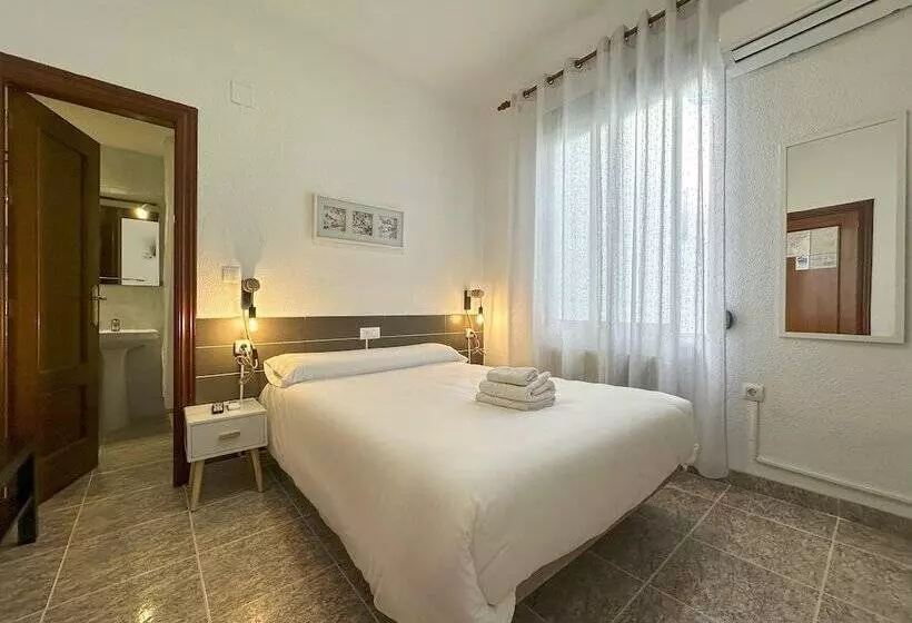 Hôtel (catégorie 1/2 *) Pensión Recogidas