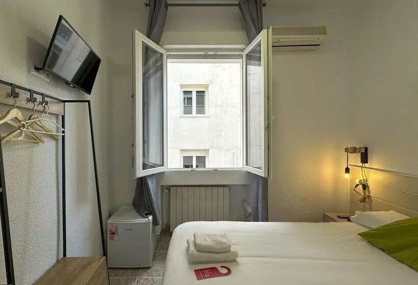 Hôtel (catégorie 1/2 *) Pensión Recogidas