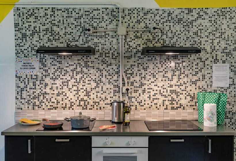 Hôtel (catégorie 1/2 *) Ostello San Filippo Neri