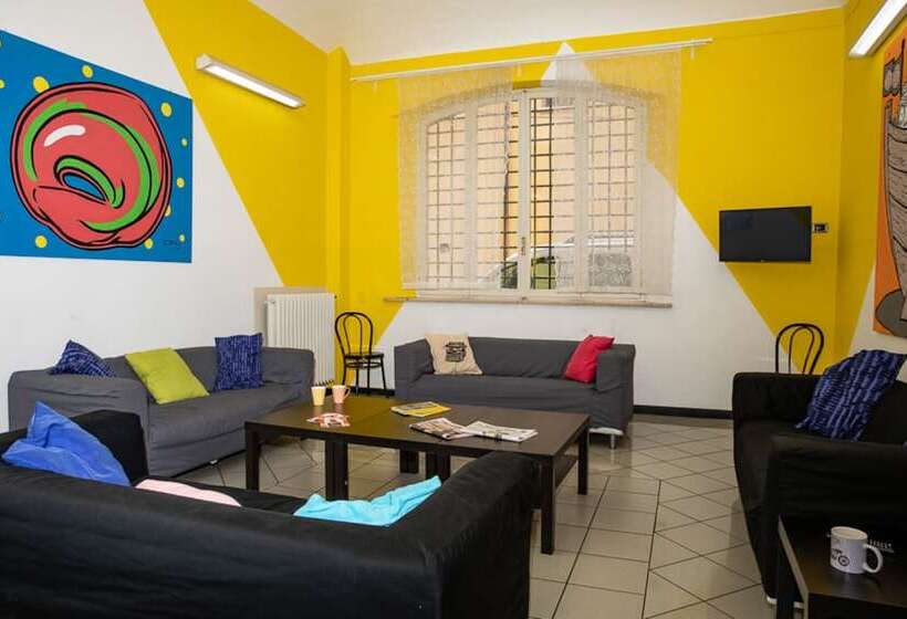 Hôtel (catégorie 1/2 *) Ostello San Filippo Neri