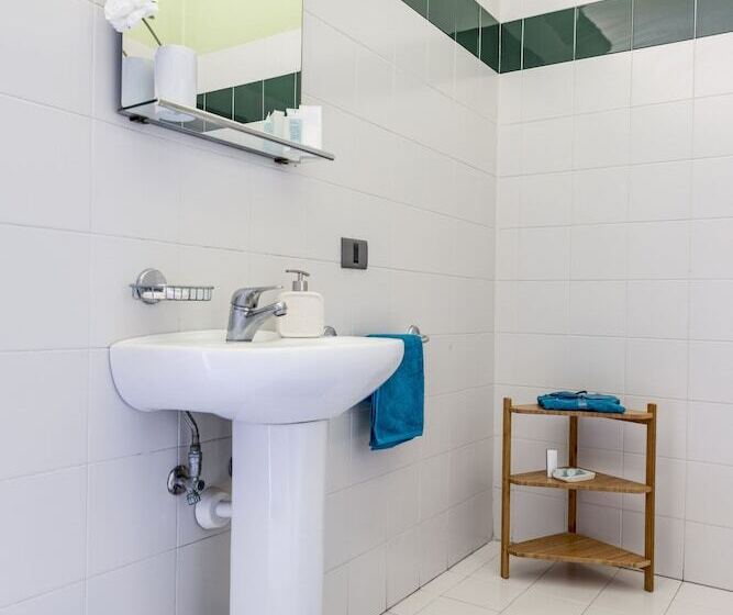 Hôtel (catégorie 1/2 *) Ostello San Filippo Neri