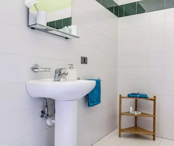 مسافرخانه Ostello San Filippo Neri