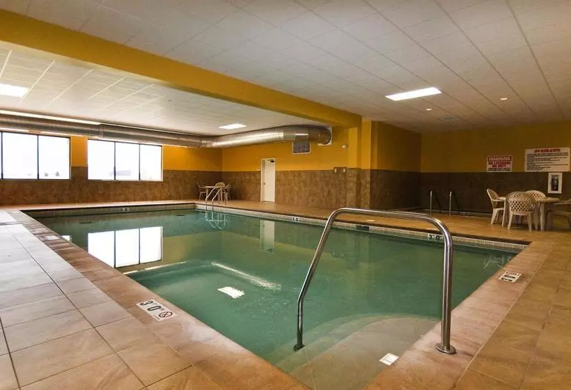 Отель Best Western Plus Mid Nebraska Inn & Suites