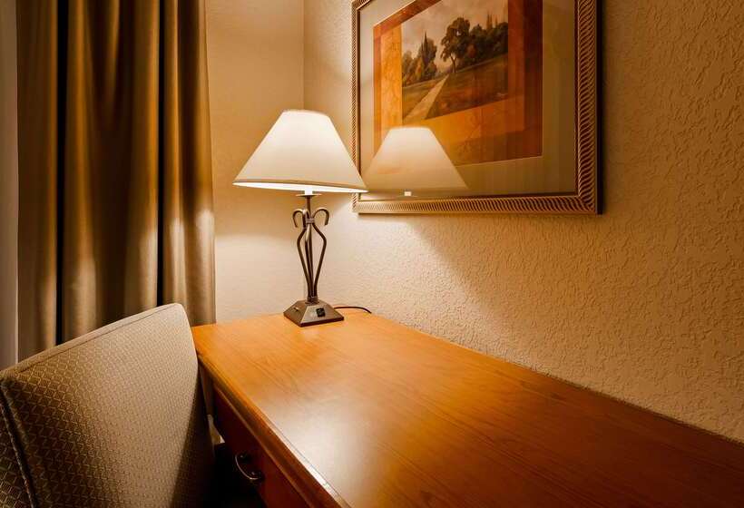 בית מלון כפרי Best Western Plus Mid Nebraska Inn & Suites