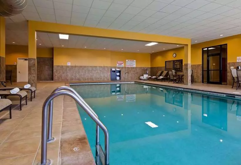 Отель Best Western Plus Mid Nebraska Inn & Suites