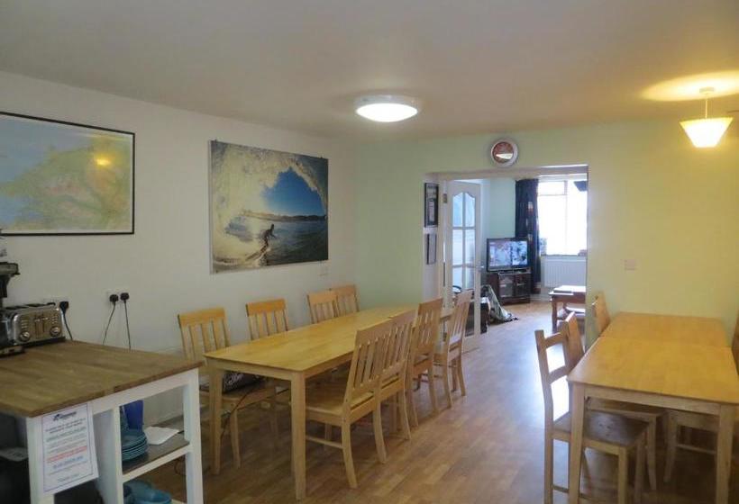 בית מלון כפרי Bundoran Surf Lodge Hostel