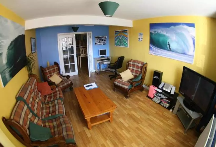 호텔 Bundoran Surf Lodge Hostel