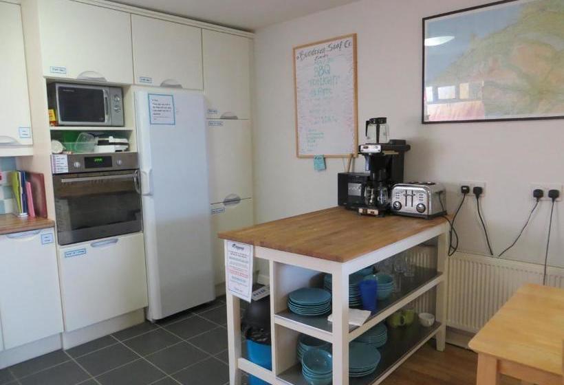 בית מלון כפרי Bundoran Surf Lodge Hostel