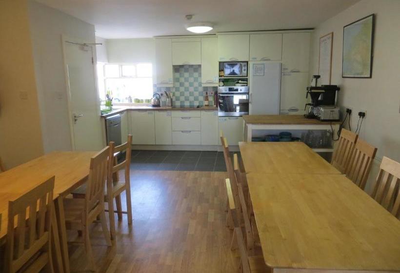 בית מלון כפרי Bundoran Surf Lodge Hostel