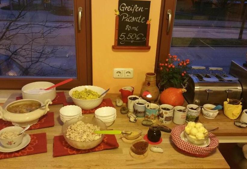 Отель Greifennest