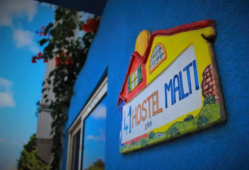 هتل Hostel Malti Budget
