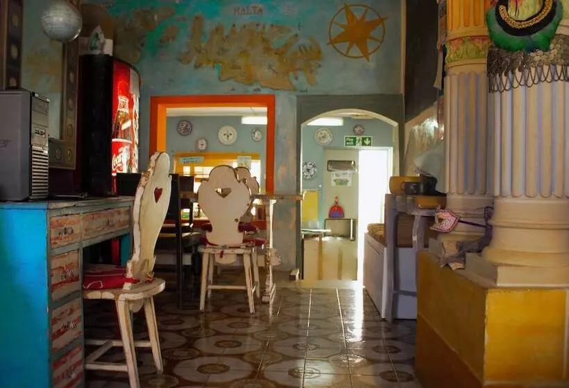 هتل Hostel Malti Budget