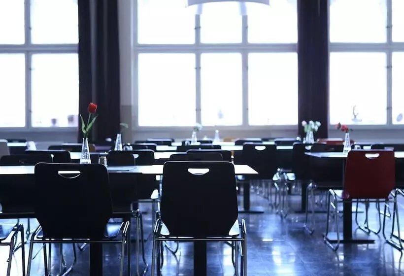 هتل Industriepalast Berlin