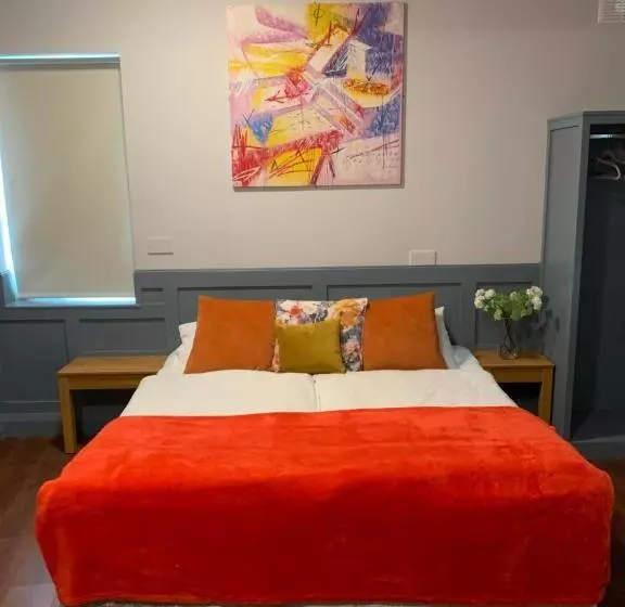 هتل Lanigan S Accommodation