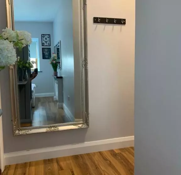 هتل Lanigan S Accommodation