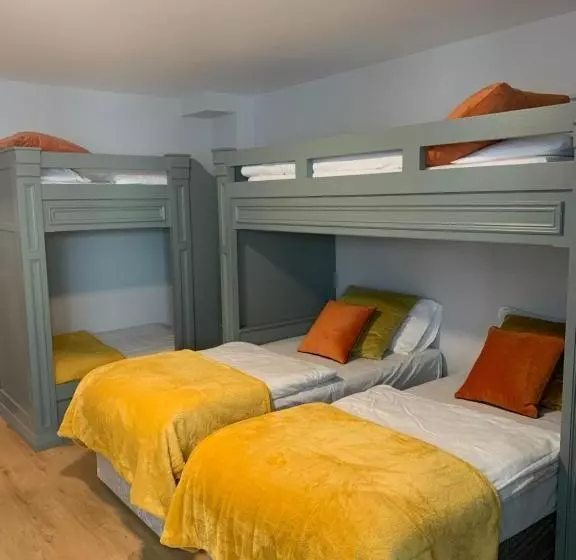 هتل Lanigan S Accommodation