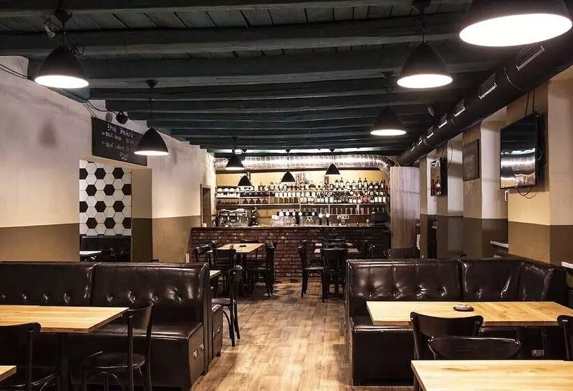 هتل Taxis Bratislava