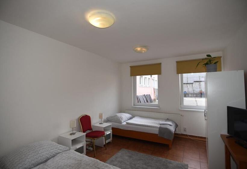 Hotel Taxis Bratislava