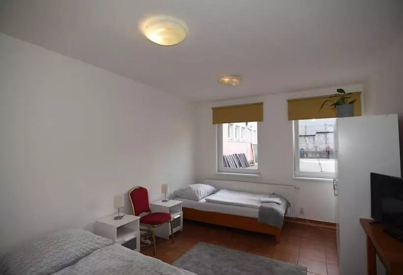 هتل Taxis Bratislava