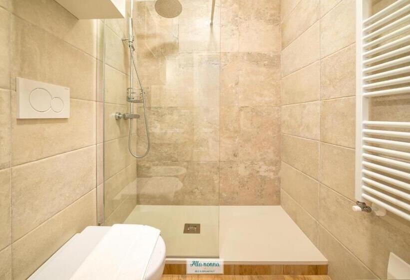 تختخواب و صبحانه Alla Nonna