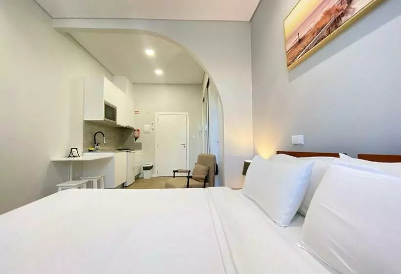 تختخواب و صبحانه Canto Doce