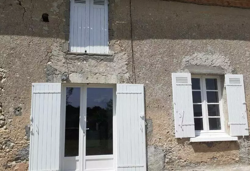 Aamiaismajoitus (B&B) Chambre D Hôtes La Grange