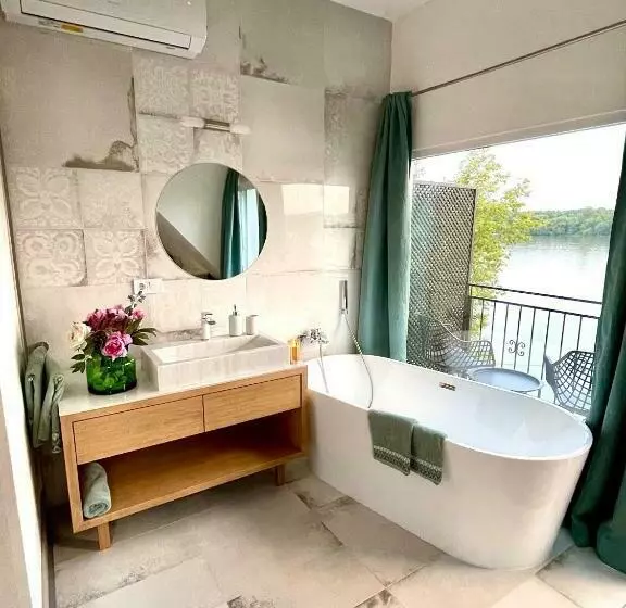 Aamiaismajoitus (B&B) Duna P Art Panzió