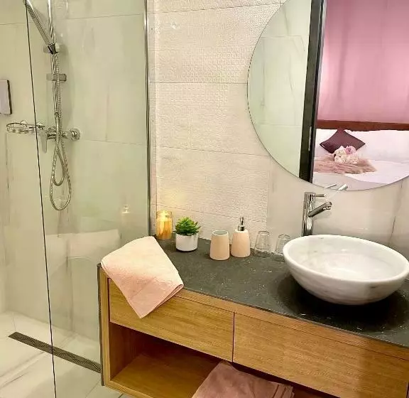 Aamiaismajoitus (B&B) Duna P Art Panzió