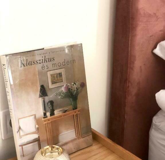 Nocleg ze śniadaniem Duna P Art Panzió