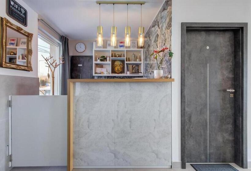 Nocleg ze śniadaniem Duna P Art Panzió